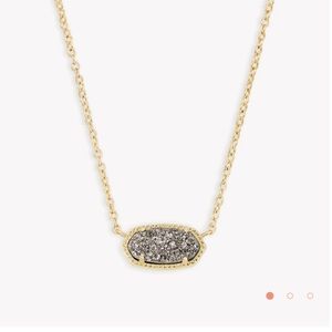 Kendra Scott pendant necklace